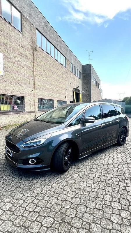 Usata Ford S-MAX S 150 CV (110 kW) 2017 Grigio Monovolume