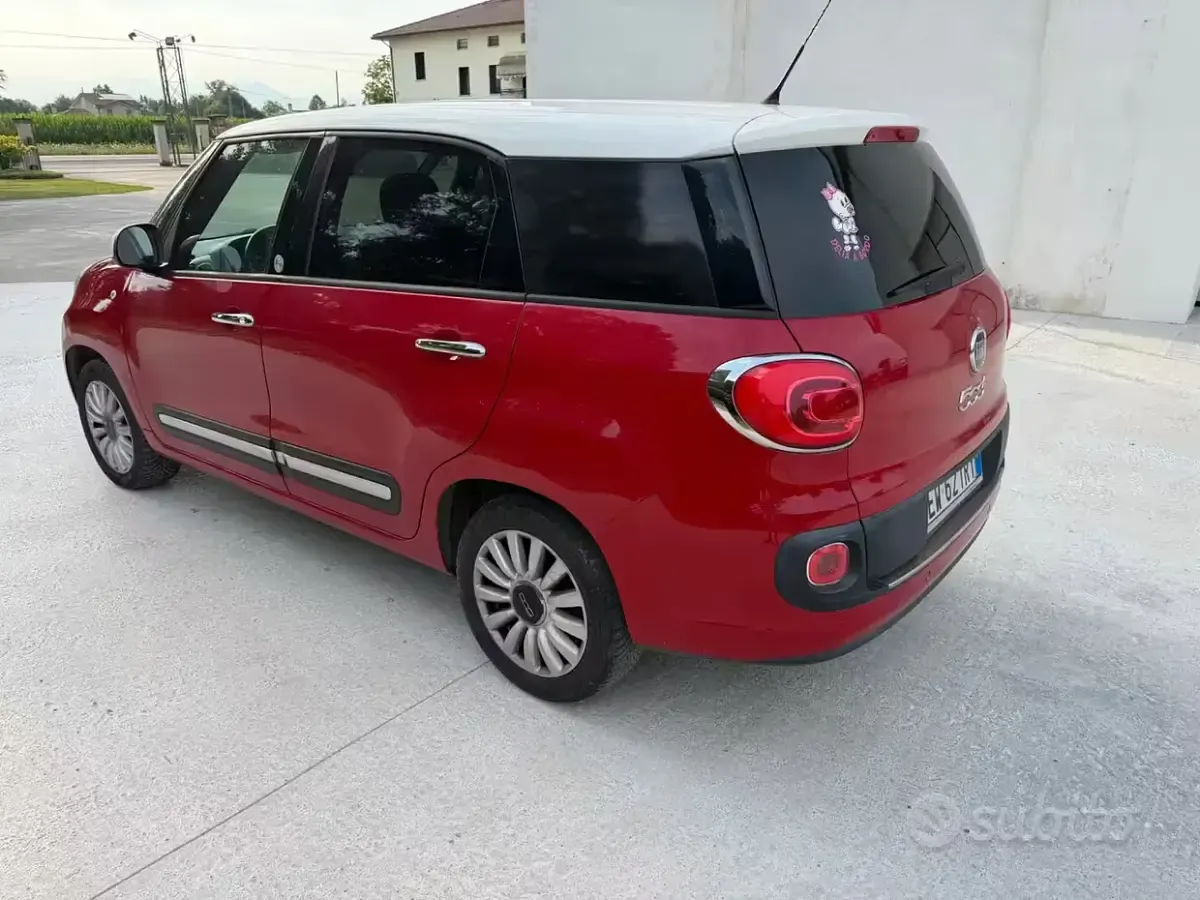 Usata Fiat 500L Lounge 105 CV (77 kW) 2014 Rosso Monovolume