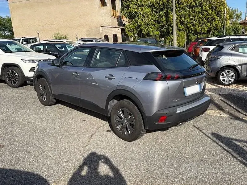 Usata Peugeot 2008 Active 131 CV (96 kW) 2021 Grigio SUV
