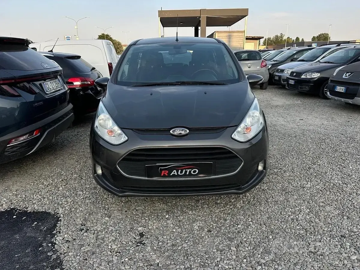 Usata Ford B-MAX Titanium 90 CV (66 kW) 2015 Grigio Monovolume