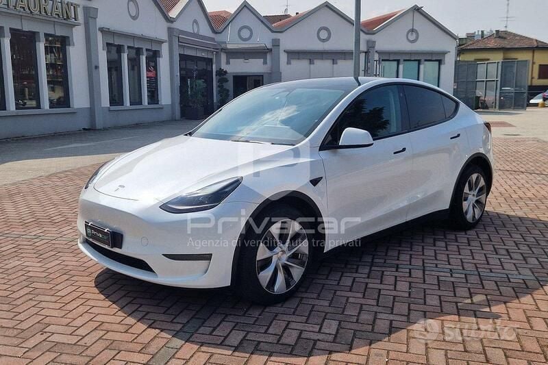 Bianco Usata 2022 Tesla Model Y Long Range AWD SUV | 32.500 € (Buon prezzo) - Immagine 1/4