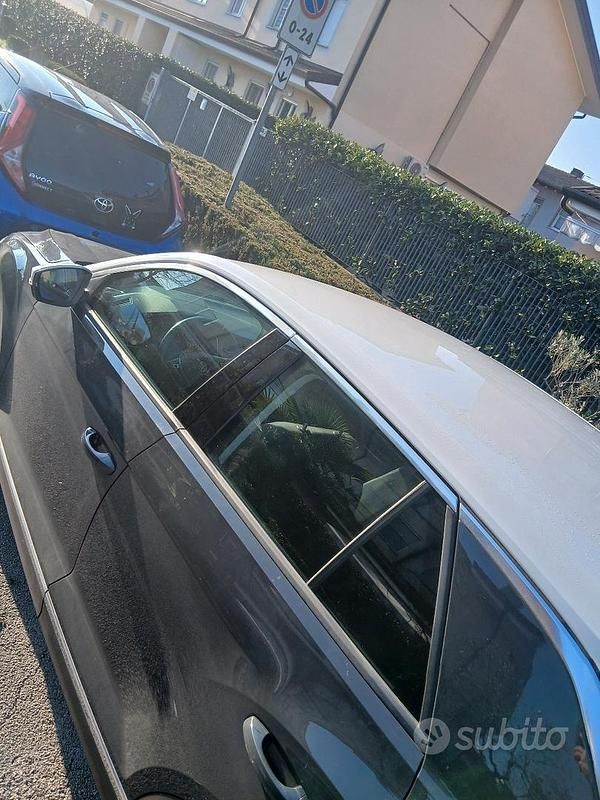 Usata VW T-Roc Style 116 CV (85 kW) 2019 Grigio SUV