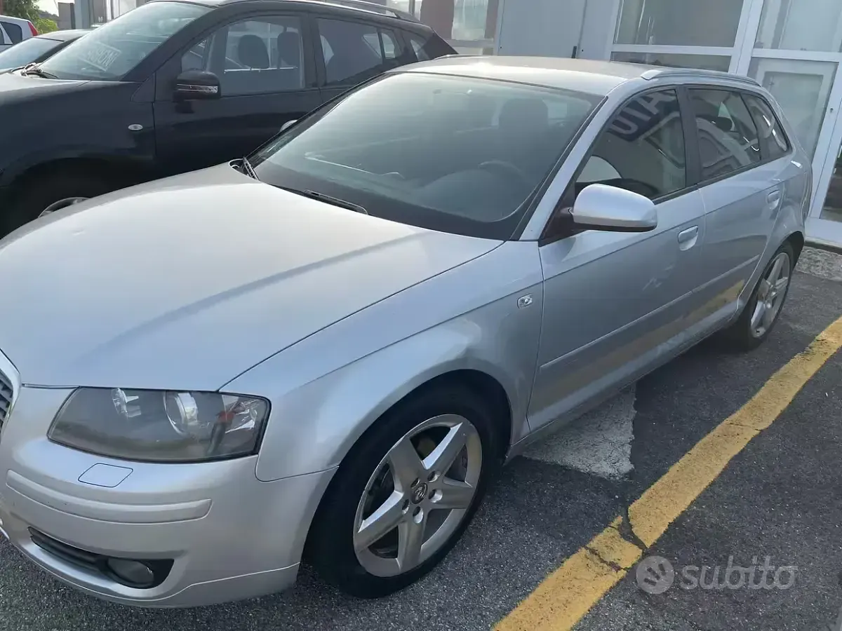 Usata Audi A3 Ambiente 102 CV (75 kW) 2008 Grigio Utilitaria