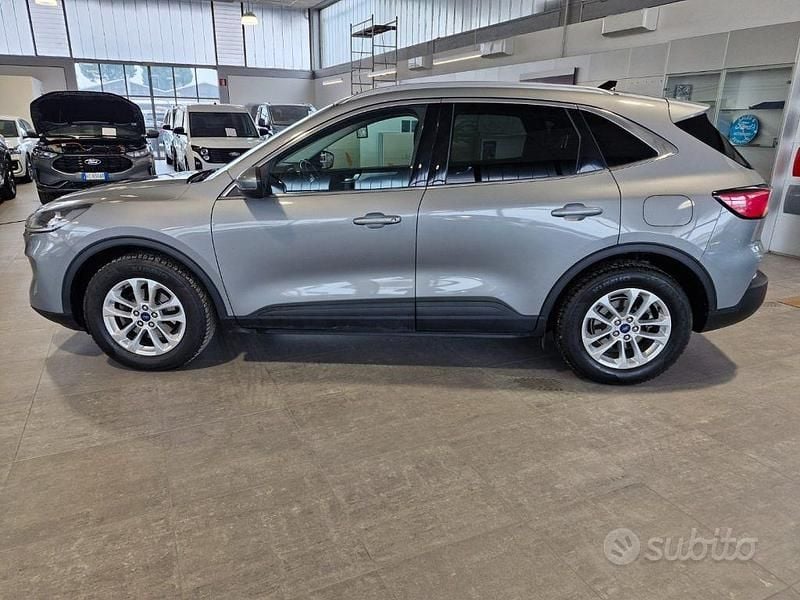 Usata Ford Kuga Titanium 120 CV (88 kW) 2020 Grigio SUV