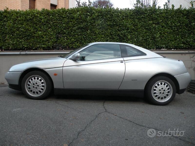 Usata Alfa Romeo GTV 150 CV (110 kW) 1995 Grigio Coupé
