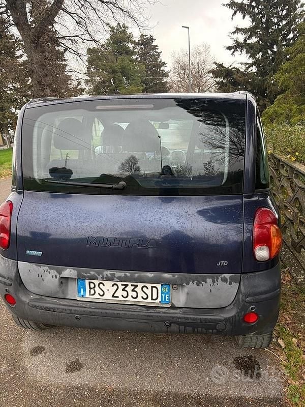 Usata Fiat Multipla 110 CV (80 kW) 2001 Blu Monovolume