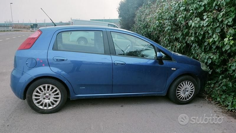 Usata Fiat Grande Punto 65 CV (47 kW) 2007 Blu Utilitaria