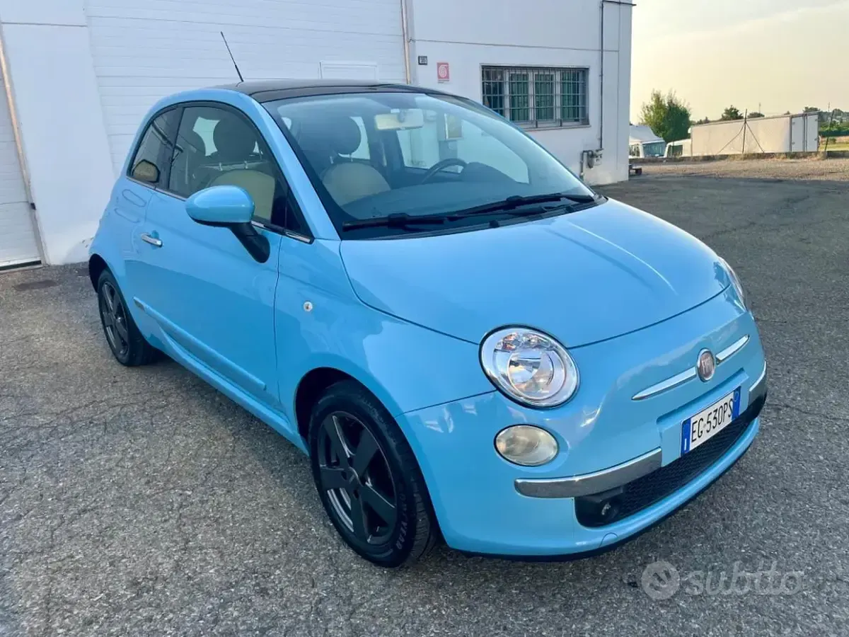 Usata Fiat 500 Pop 86 CV (63 kW) 2011 Blu Utilitaria