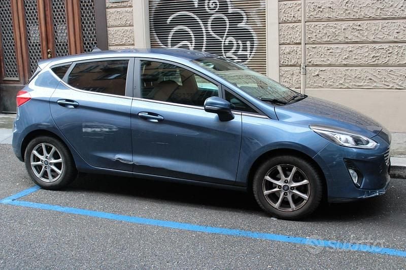 Usata Ford Fiesta Titanium 125 CV (91 kW) 2021 Blu Utilitaria