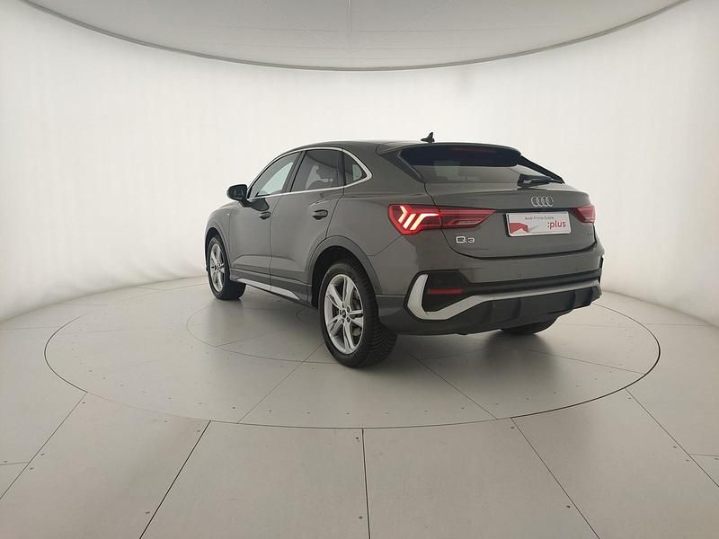 Usata Audi Q3 Sportback S-Line 193 CV (141 kW) 2024 Grigio chronos metallizzato SUV