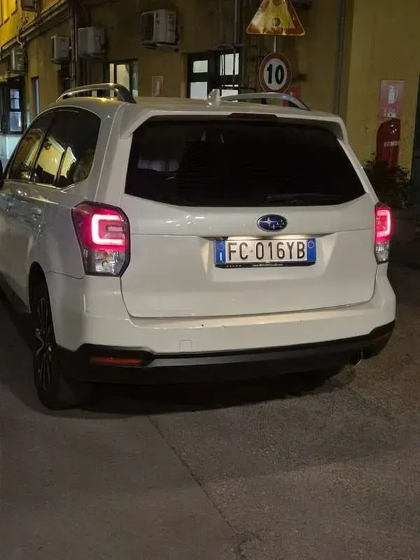 Usata Subaru Forester Sport 147 CV (108 kW) 2016 Bianco SUV