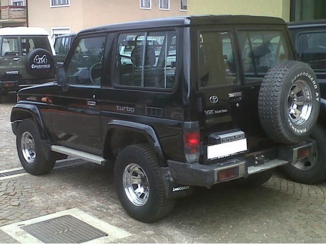 Toyota land cruiser lj70
