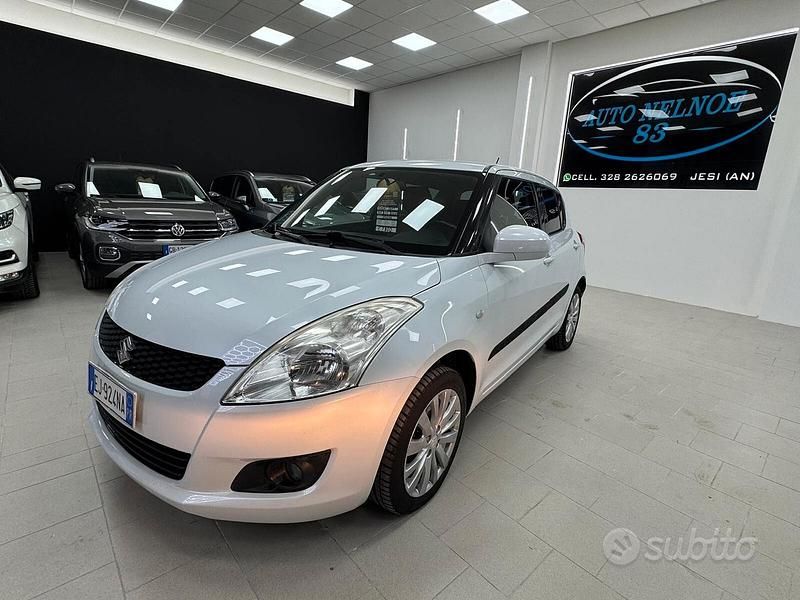 Usata Suzuki Swift GL 93 CV (68 kW) 2011 Bianco Utilitaria