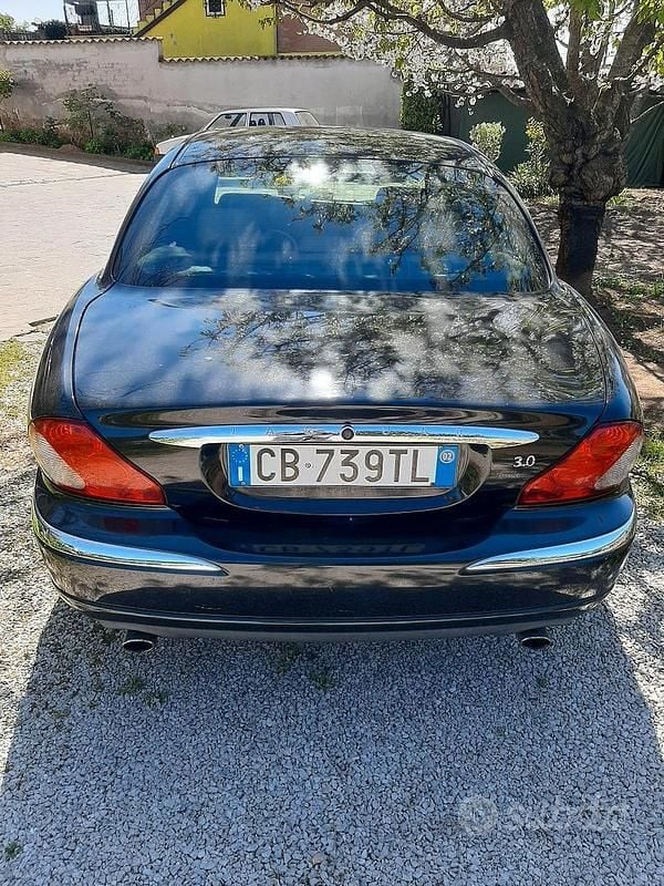 Usata Jaguar X-type 156 CV (114 kW) 2002 Nero Berlina