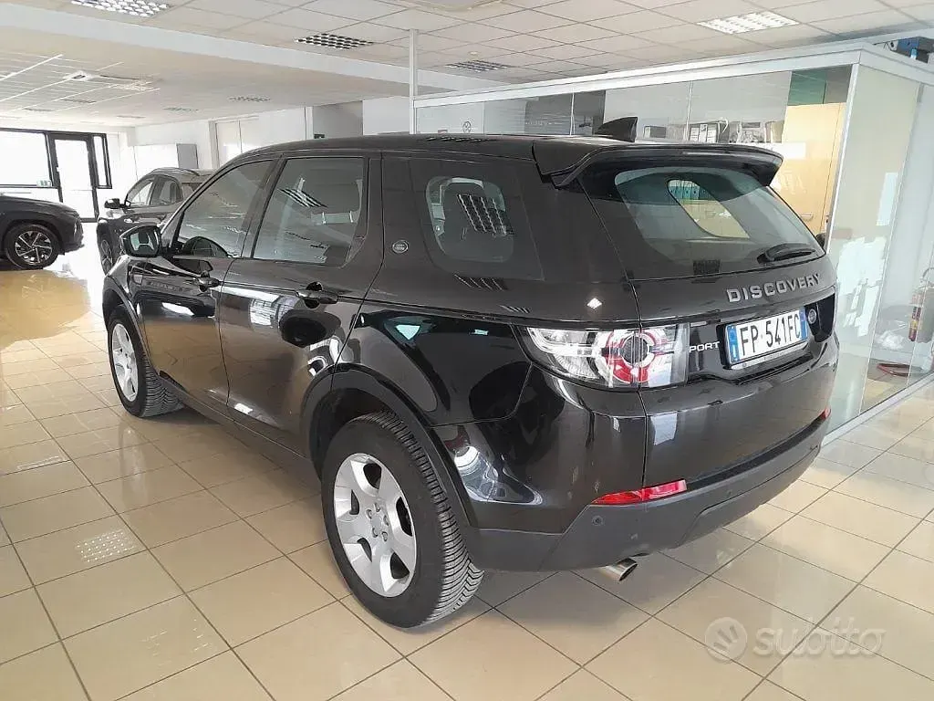 Usata Land Rover Discovery Sport SE 150 CV (110 kW) 2018 Nero SUV