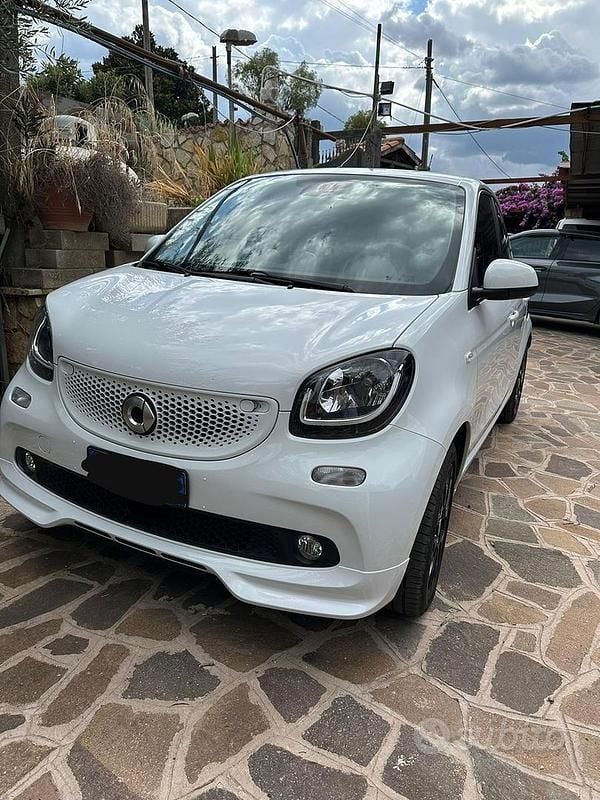 Usata Smart ForFour Passion 71 CV (52 kW) 2019 Bianco Utilitaria