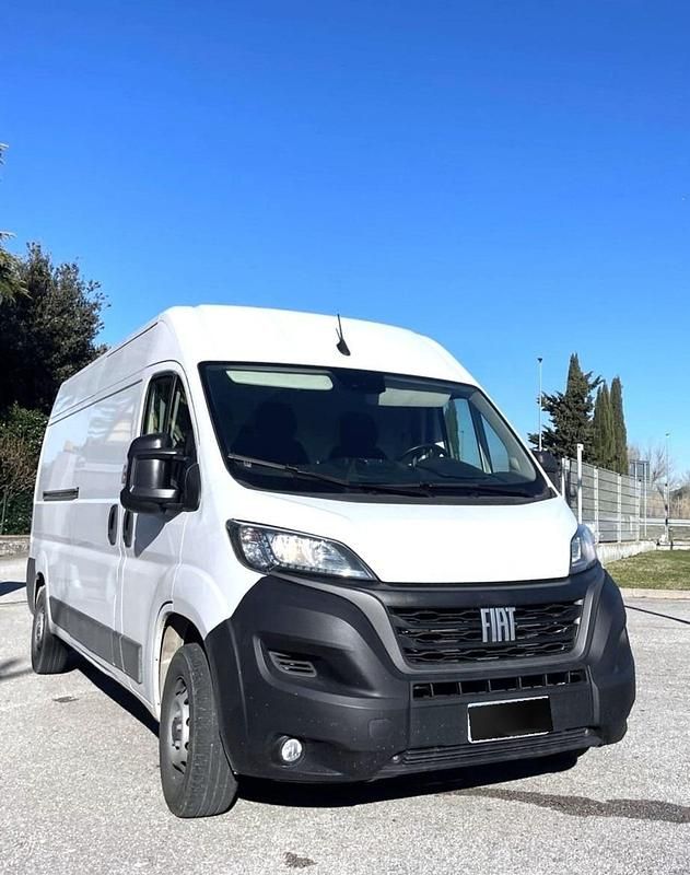 Usata Fiat Ducato Easy 140 CV (102 kW) 2023 Bianco Furgone