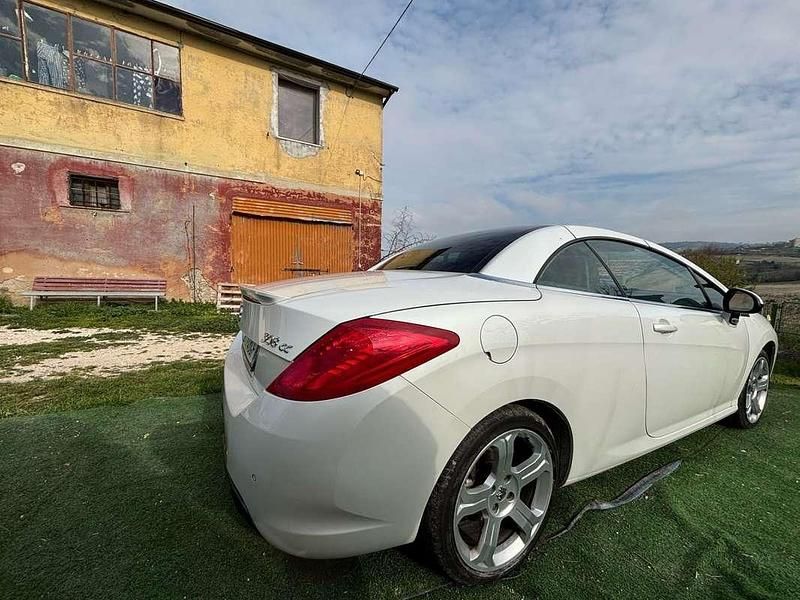 Usata Peugeot 308 CC 140 CV (102 kW) 2010 Cabrio