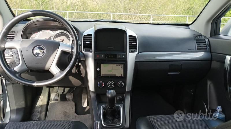 Usata Chevrolet Captiva Sport 150 CV (110 kW) 2008 Grigio SUV