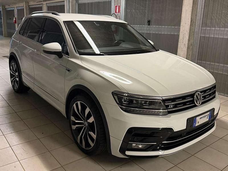 Bianco Usata 2021 VW Tiguan Advance SUV | 28.000 € (Buon prezzo) - Immagine 1/4