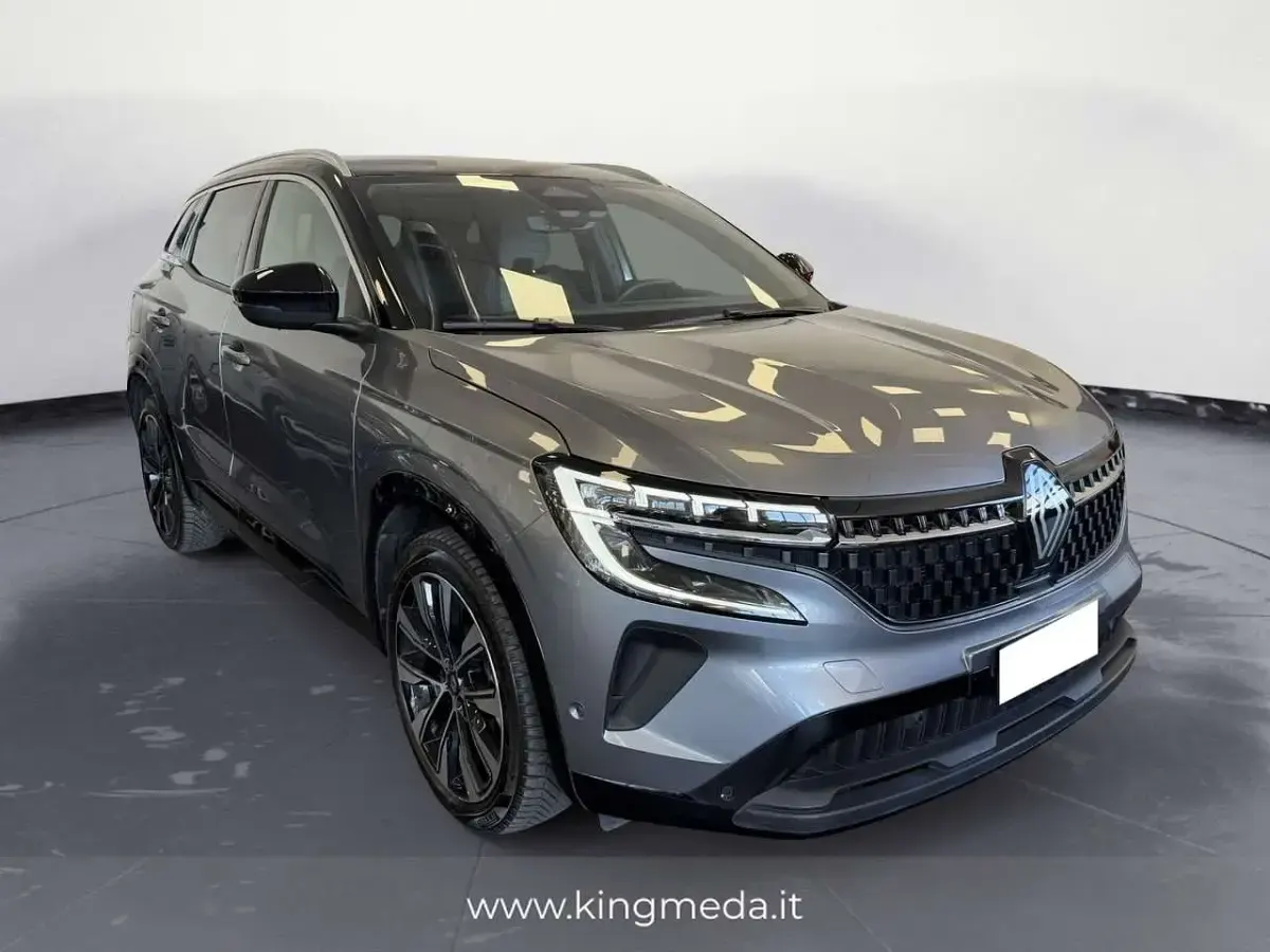 Usata Renault Austral Techno 200 CV (147 kW) 2023 Grigio SUV