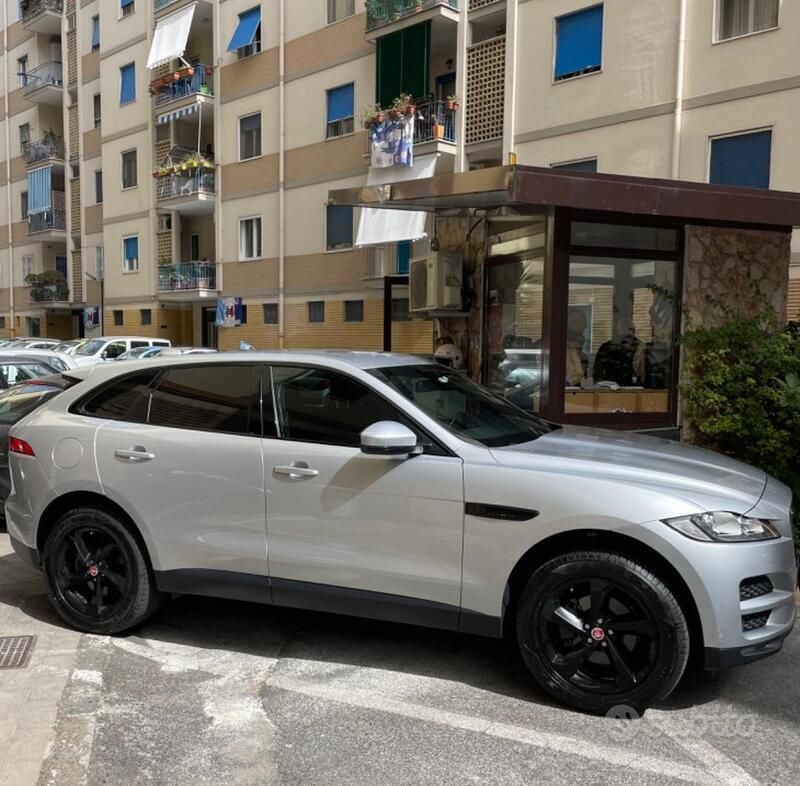 Usata 2017 Jaguar F-Pace SUV | 14.900 € (Super prezzo) - Immagine 1/4