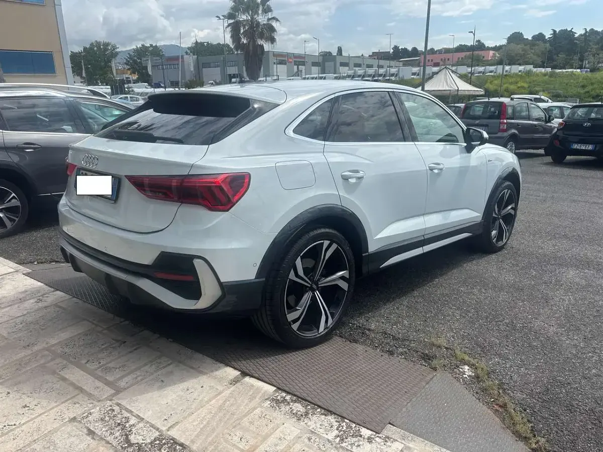 Usata Audi Q3 Sportback S-Line 150 CV (110 kW) 2020 Bianco SUV