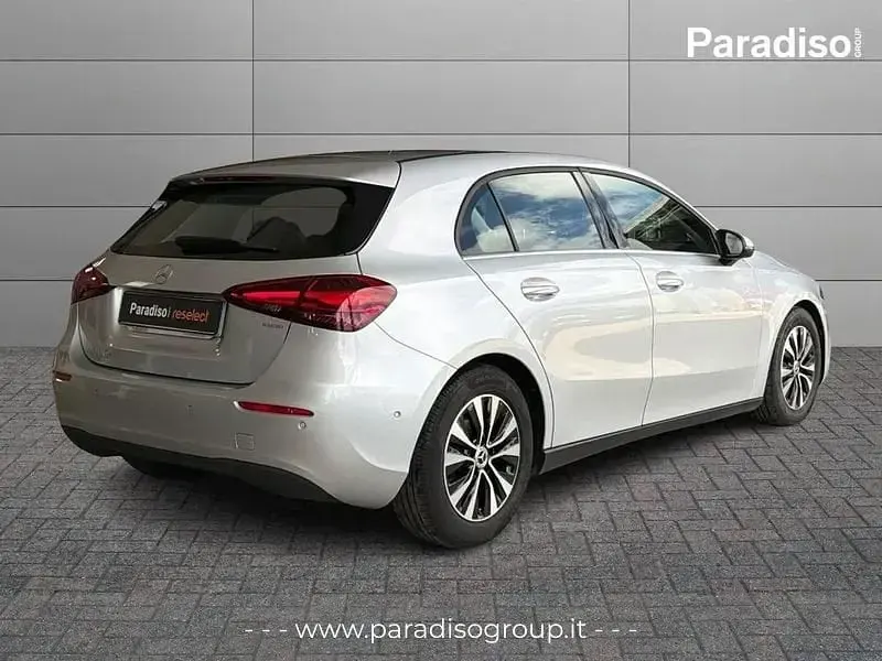Usata Mercedes A180 Advanced 116 CV (85 kW) 2023 Argento Berlina