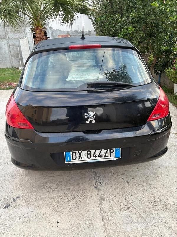 Usata Peugeot 308 90 CV (66 kW) 2009 Nero Berlina