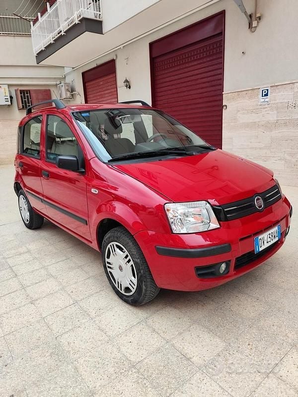 Usata Fiat Panda Dynamic 60 CV (44 kW) 2009 Rosso Utilitaria