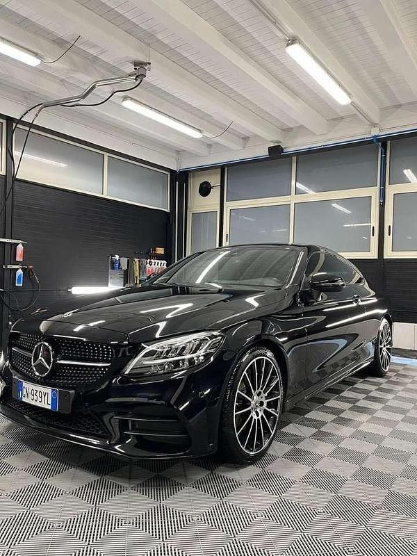 Usata Mercedes C220 Premium Plus 194 CV (142 kW) 2019 Other Coupé