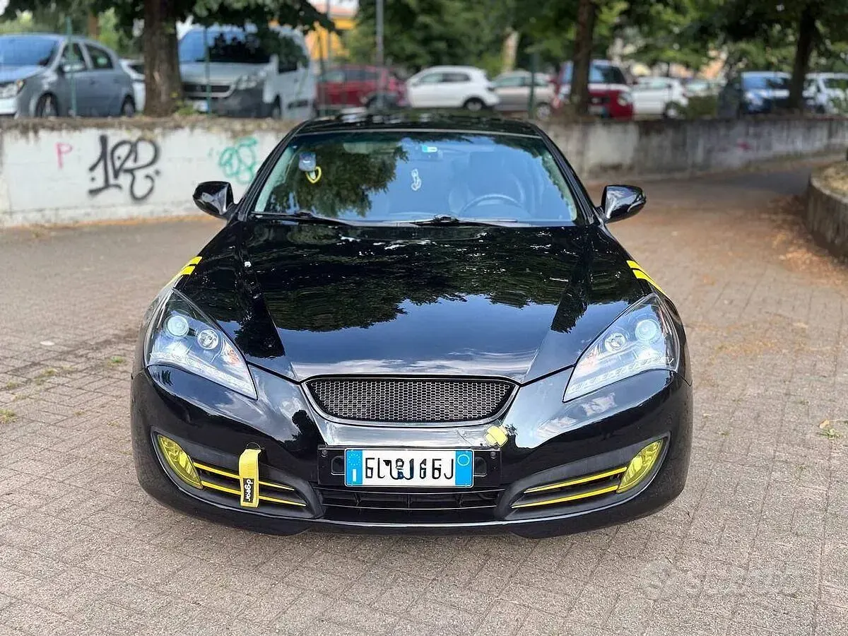 Usata Hyundai Genesis Sport 213 CV (156 kW) 2012 Nero Coupé