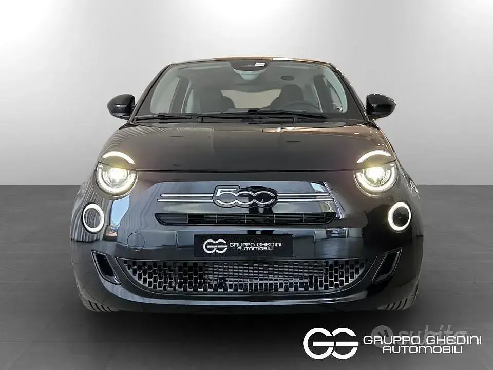 Nuova Fiat 500 65 CV (47 kW) 2026 Onyx black pastello Berlina
