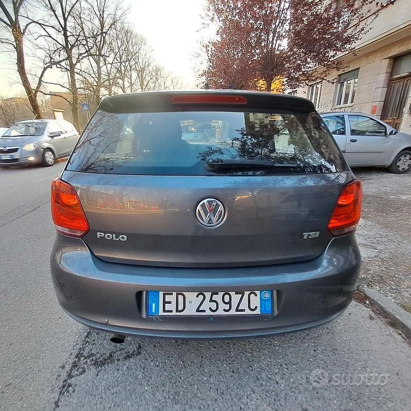 Usata VW Polo Highline 105 CV (77 kW) 2010 Grigio Utilitaria