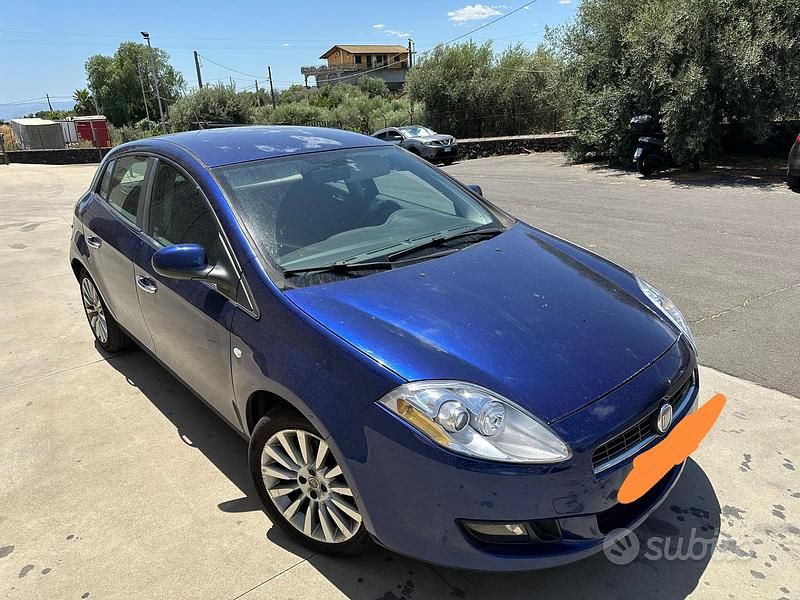 Usata Fiat Bravo 120 CV (88 kW) 2007 Blu Utilitaria