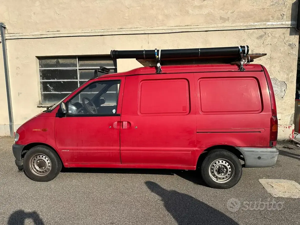Usata Nissan Vanette 75 CV (55 kW) 1998 Rosso Monovolume