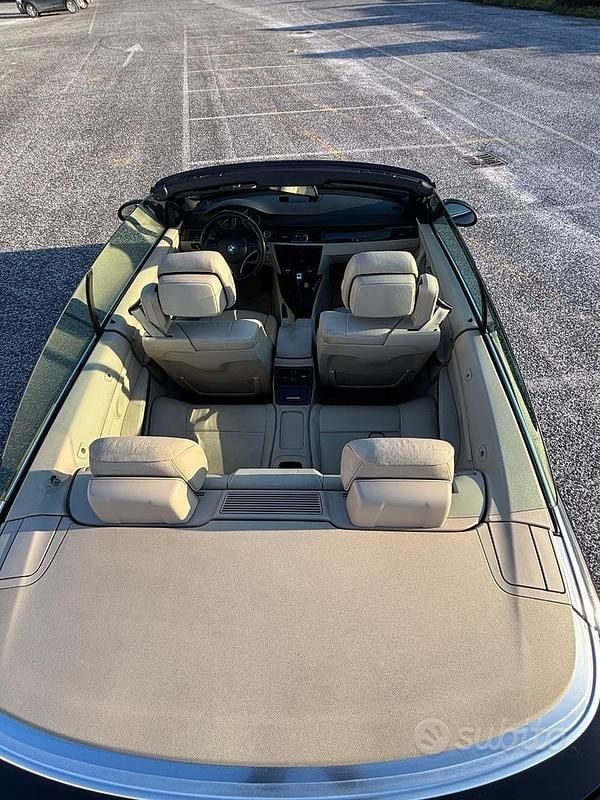 Usata BMW 320 Cabriolet 177 CV (130 kW) 2009 Nero Cabrio