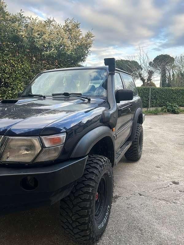 Usata Nissan Patrol 116 CV (85 kW) 2000 Blu/azzurro SUV
