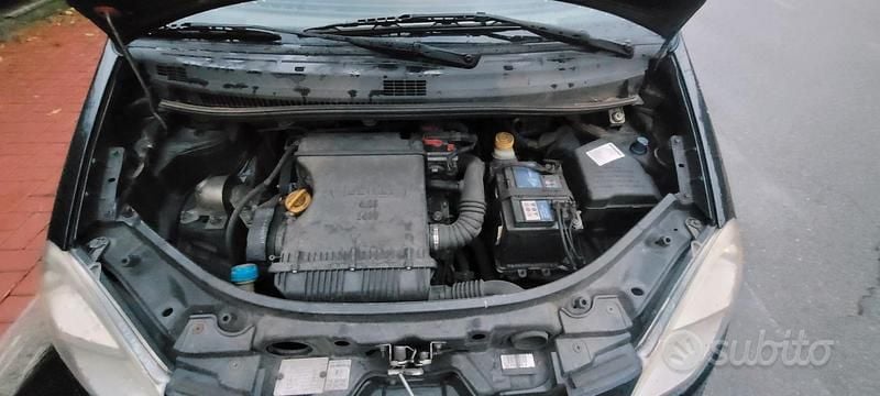 Usata Lancia Musa 90 CV (66 kW) 2007 Nero Monovolume