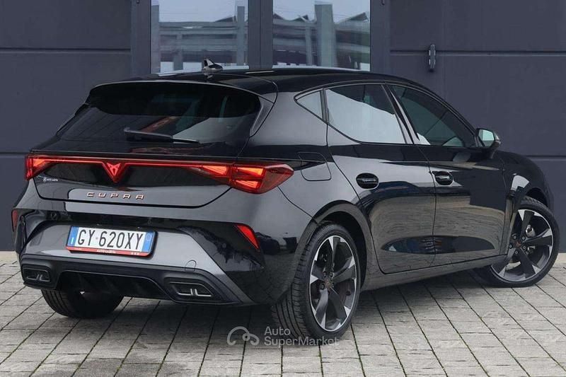 Usata Seat Leon CUPRA 150 CV (110 kW) 2025 Nero Berlina