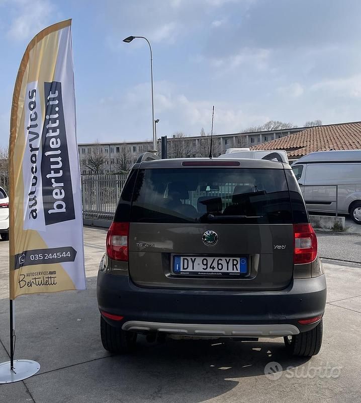 Usata Skoda Yeti Experience 160 CV (117 kW) 2010 Marrone SUV