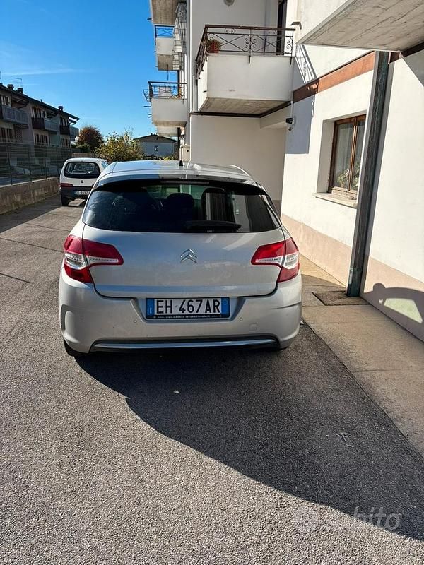 Usata Citroën C4 92 CV (67 kW) 2011 Grigio Berlina