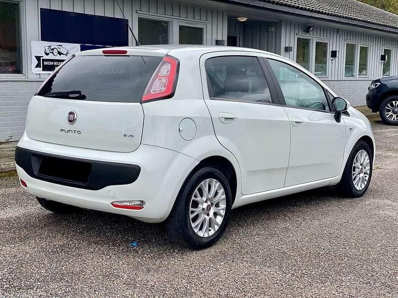 Usata Fiat Punto Evo 75 CV (55 kW) 2008 Bianco Utilitaria