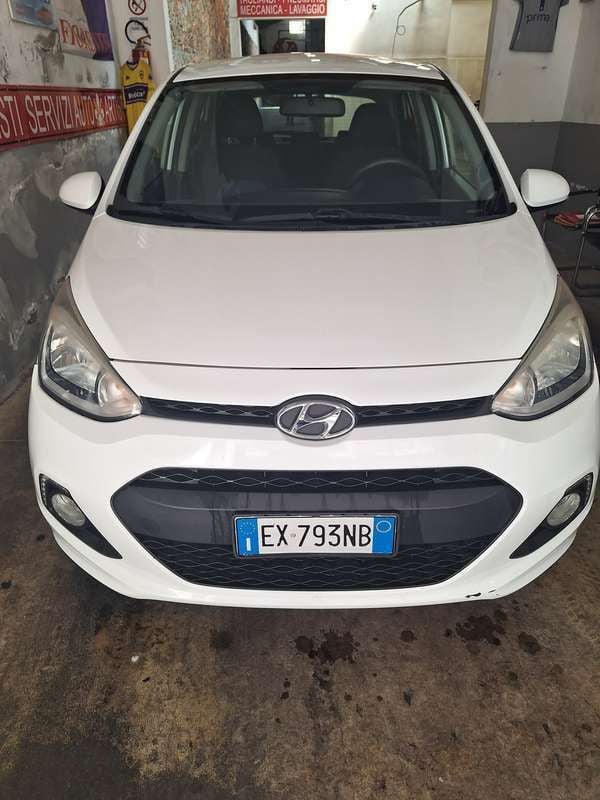 Usata Hyundai i10 69 CV (50 kW) 2014 Bianco Utilitaria