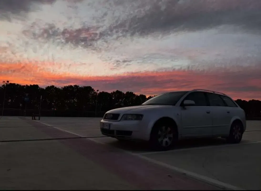 Usata Audi A4 131 CV (96 kW) 2003 Argento Station wagon