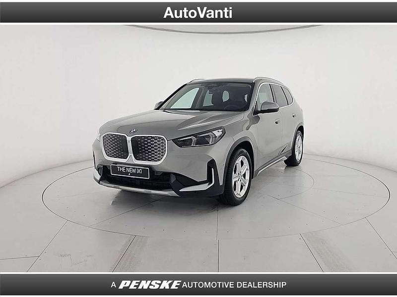 Nuova BMW iX1 Comfort Edition 150 kW (204 CV) 2025 Argento SUV