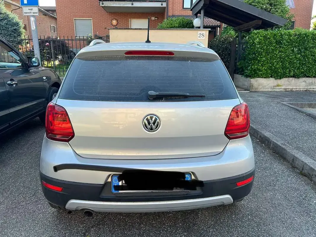 Usata VW Polo Cross 90 CV (66 kW) 2016 Argento Utilitaria