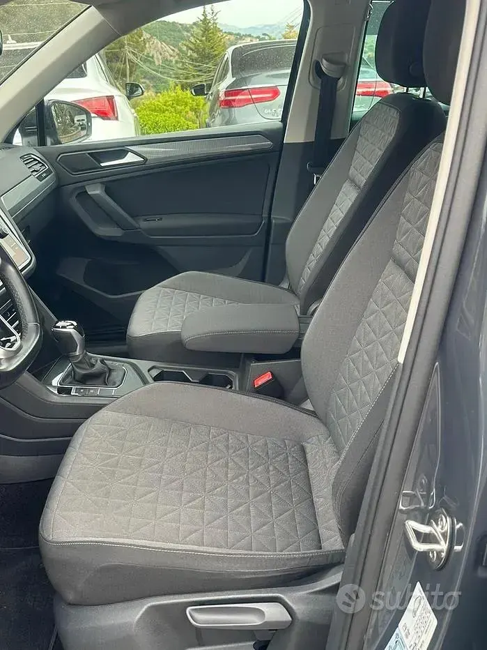 Usata VW Tiguan Life 150 CV (110 kW) 2020 Grigio SUV