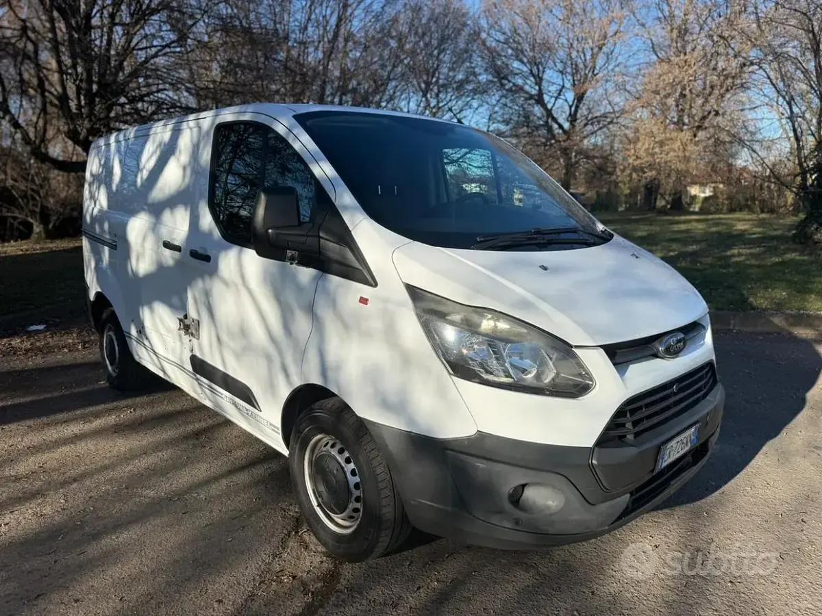 Usata Ford Transit Custom 101 CV (74 kW) 2013 Bianco Berlina