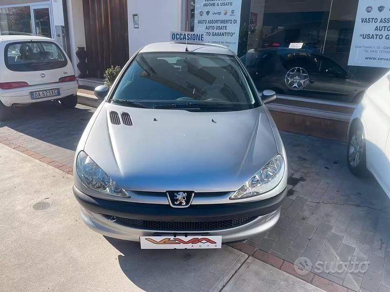 Usata Peugeot 206 74 CV (54 kW) 2004 Grigio Berlina